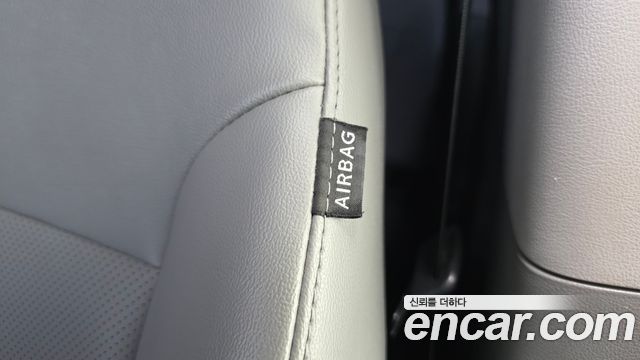 Hyundai Grand Starex 5-Seater VAN Smart 2018 — фото 27