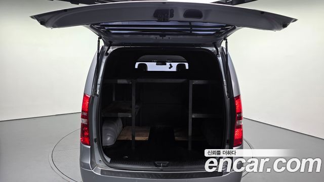 Hyundai Grand Starex 5-Seater VAN Smart 2018 — фото 29