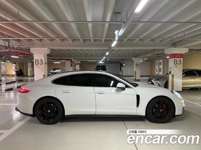 Porsche Panamera (971) 3.0 AWD 2018 — фото 3