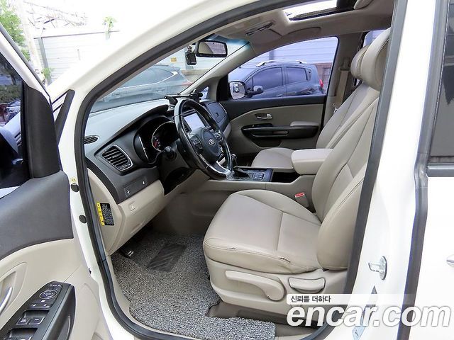 Kia Carnival 9-seater Luxury 2016 — фото 5