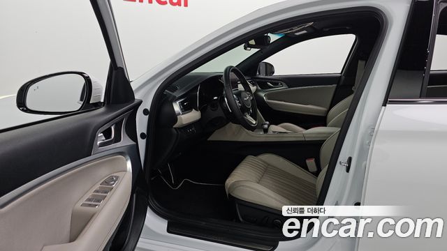 Genesis G70 Shooting Brake Gasoline 2.0T 2WD 2023 — фото 10