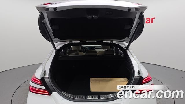 Genesis G70 Shooting Brake Gasoline 2.0T 2WD 2023 — фото 19