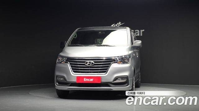 Hyundai Grand Starex Van 3-Seater Smart 2020 — фото 3