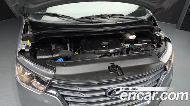 Hyundai Grand Starex Van 3-Seater Smart 2020 — фото 6