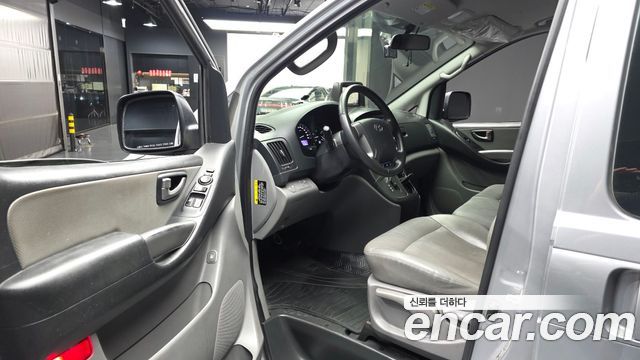 Hyundai Grand Starex Van 3-Seater Smart 2020 — фото 10
