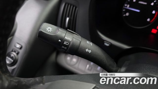 Hyundai Grand Starex Van 3-Seater Smart 2020 — фото 17