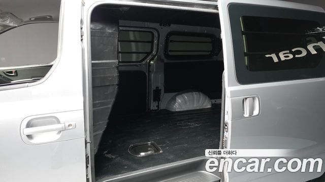 Hyundai Grand Starex Van 3-Seater Smart 2020 — фото 26