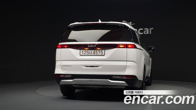 Kia Carnival (IV) Gasoline 9-Seater Prestige 2023 — фото 4