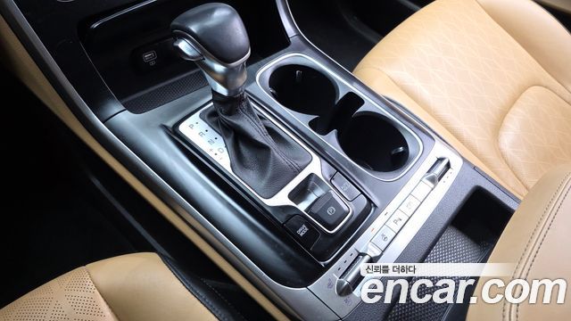 Kia Carnival (IV) Gasoline 9-Seater Prestige 2023 — фото 9
