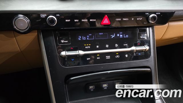 Kia Carnival (IV) Gasoline 9-Seater Prestige 2023 — фото 21