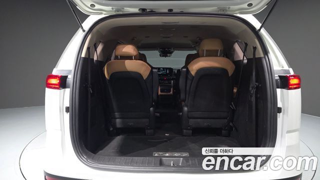 Kia Carnival (IV) Gasoline 9-Seater Prestige 2023 — фото 24