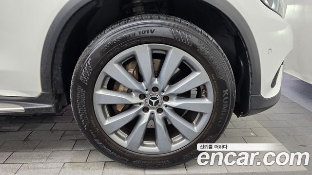 Mercedes-Benz GLC-Class (X253) GLC350e 4MATIC 2019 — фото 21