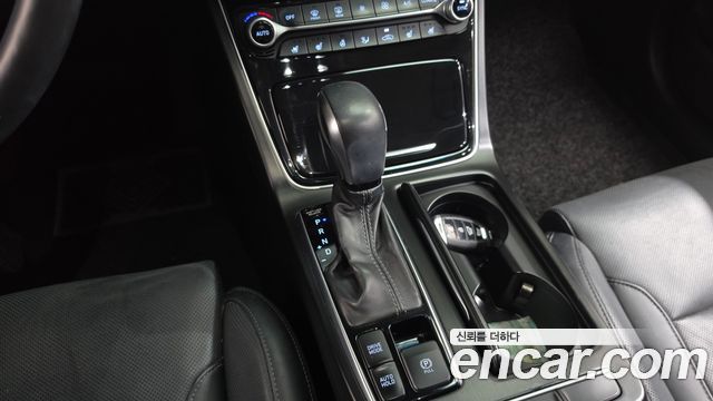 Hyundai Grandeur (IG) 2.4 Premium Special 2018 — фото 9