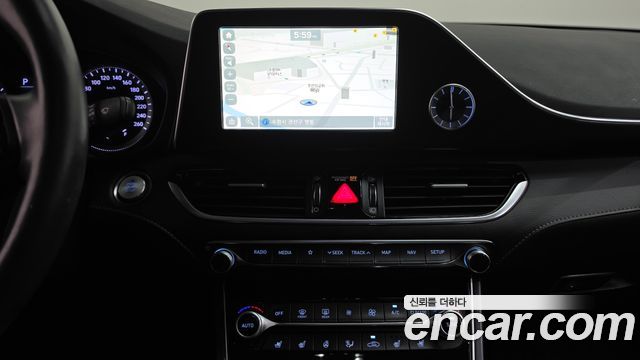 Hyundai Grandeur (IG) 2.4 Premium Special 2018 — фото 17