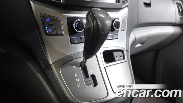 Hyundai Grand Starex Van 5-Seater Modern 2019 — фото 9