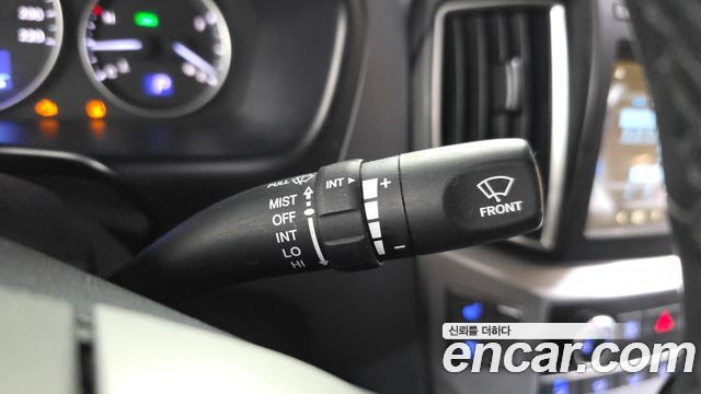 Hyundai Grand Starex Van 5-Seater Modern 2019 — фото 21