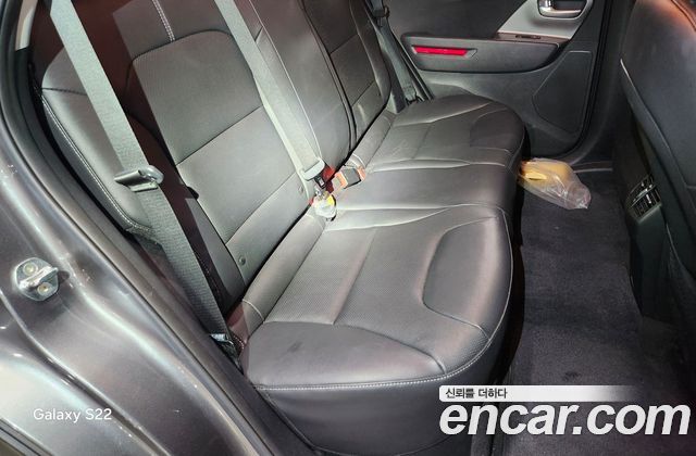Kia Niro Plus Earth 2023 — фото 10