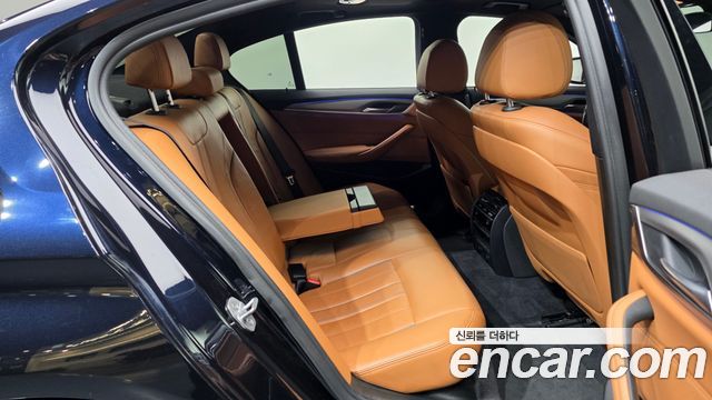 BMW 5 Series (G30) 520d M Sport package 2018 — фото 12