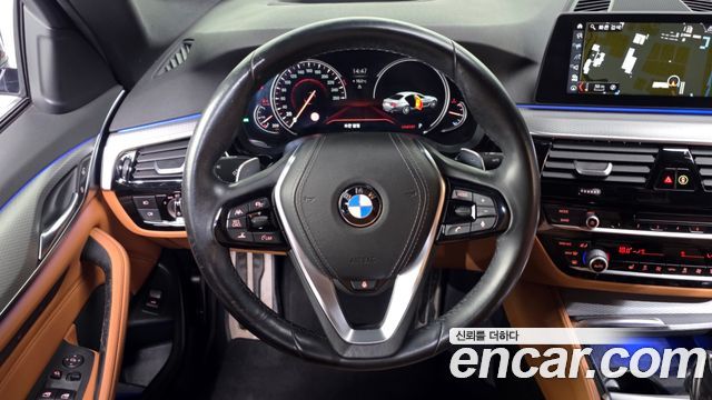 BMW 5 Series (G30) 520d M Sport package 2018 — фото 13