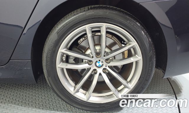 BMW 5 Series (G30) 520d M Sport package 2018 — фото 21