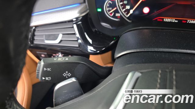 BMW 5 Series (G30) 520d M Sport package 2018 — фото 36