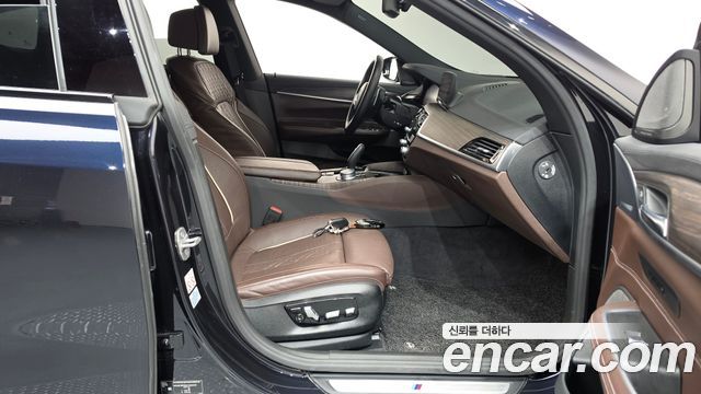 BMW 6 Series GT (G32) 630i xDrive M Sport 2020 — фото 32