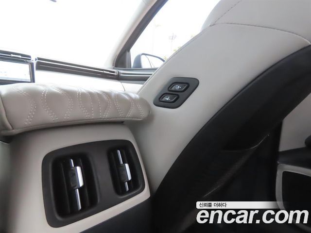 Hyundai Tucson (NX4) Gasoline 1.6 Turbo 2WD Inspiration 2022 — фото 9