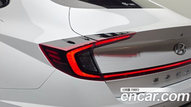 Hyundai Sonata (DN8) 1.6 Turbo Inspiration 2022 — фото 23