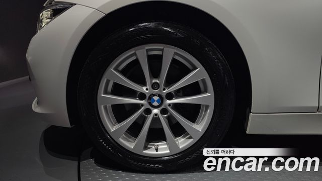 BMW 3 Series (F30) 320d xDrive 2016 — фото 5