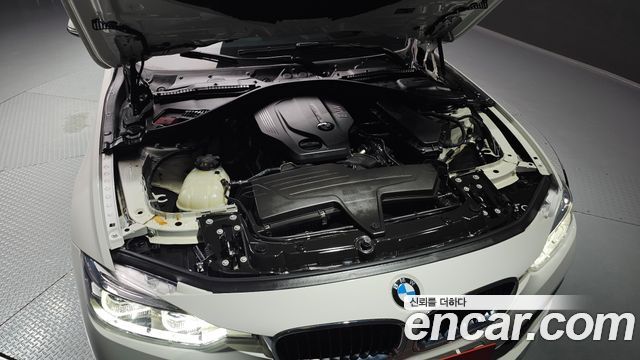 BMW 3 Series (F30) 320d xDrive 2016 — фото 6