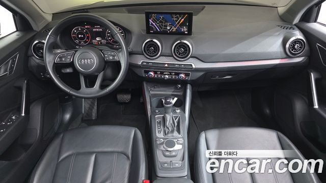 Audi Q2 35 TDI 2023 — фото 7