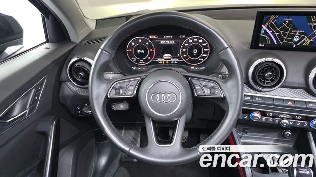 Audi Q2 35 TDI 2023 — фото 13