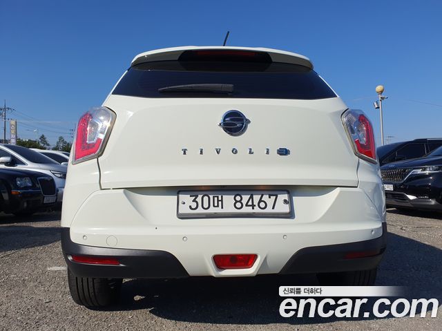 KG Mobility (SsangYong) Tivoli Diesel LX 2WD 2016 — фото 6