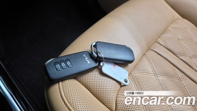 Kia Sorento (IV) HEV 1.6 2WD Signature 2023 — фото 16