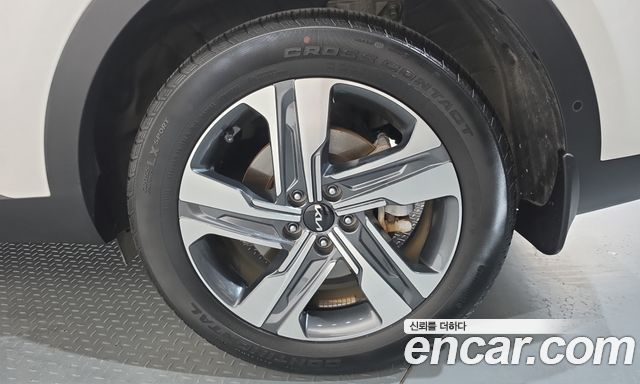 Kia Sorento (IV) HEV 1.6 2WD Signature 2023 — фото 21