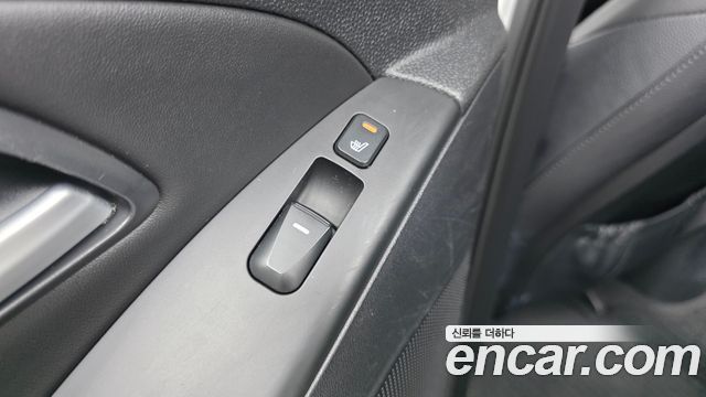 Hyundai Tucson ix Diesel(e-VGT) 2WD Modern 2014 — фото 20