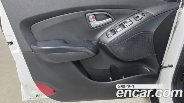 Hyundai Tucson ix Diesel(e-VGT) 2WD Modern 2014 — фото 24