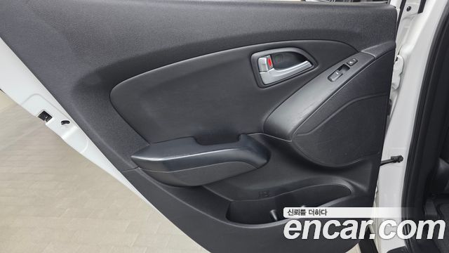 Hyundai Tucson ix Diesel(e-VGT) 2WD Modern 2014 — фото 25
