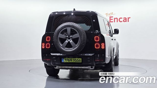 Land Rover Defender (L663) 130 P400 X-Dynamic HSE 2025 — фото 4