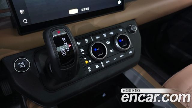 Land Rover Defender (L663) 130 P400 X-Dynamic HSE 2025 — фото 9