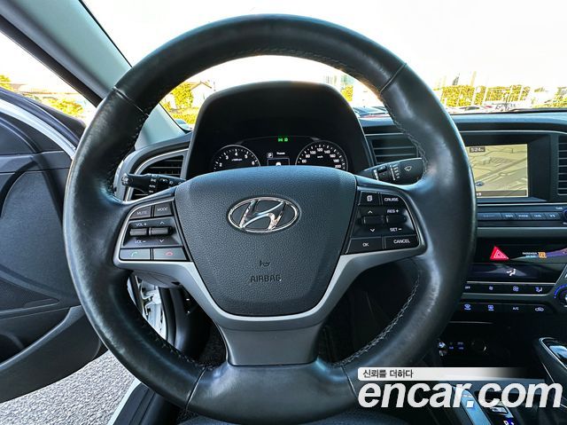 Hyundai Avante (AD) 1.6 GDI Modern 2017 — фото 18