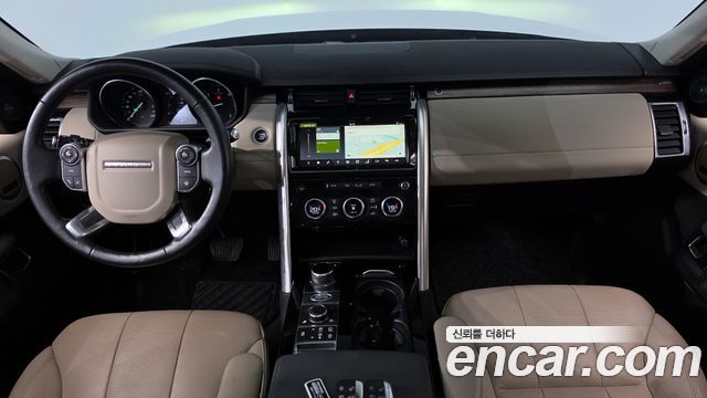 Land Rover Discovery 5 3.0 TD6 HSE 2017 — фото 7