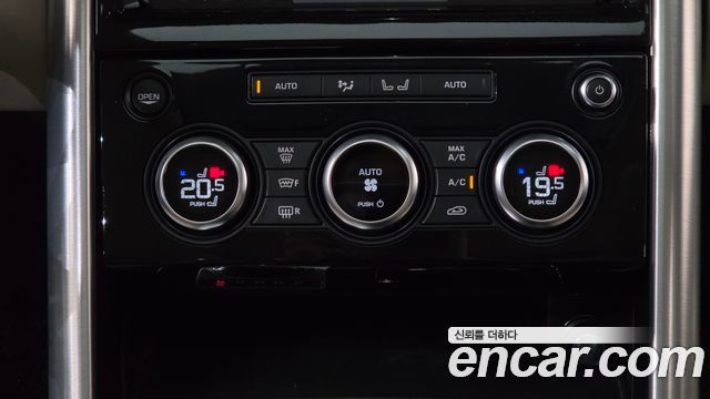 Land Rover Discovery 5 3.0 TD6 HSE 2017 — фото 12