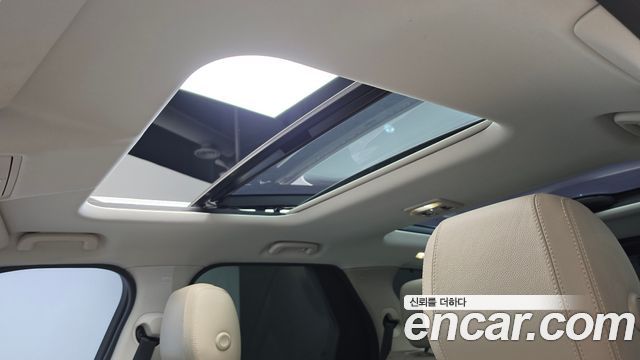Land Rover Discovery 5 3.0 TD6 HSE 2017 — фото 19