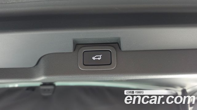 Land Rover Discovery 5 3.0 TD6 HSE 2017 — фото 20
