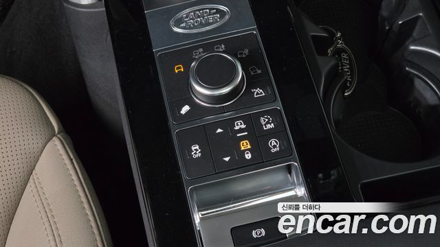 Land Rover Discovery 5 3.0 TD6 HSE 2017 — фото 38