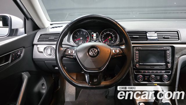 Volkswagen Passat 2.0 TSI B7 2018 — фото 13