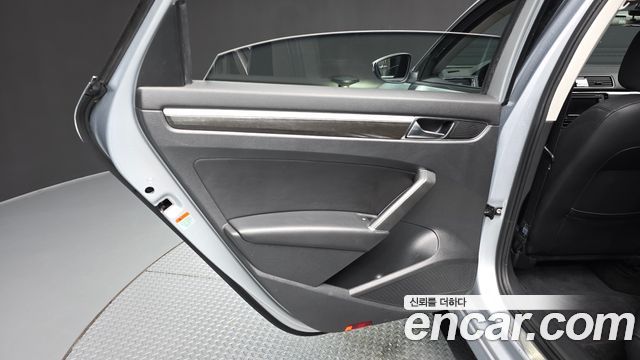 Volkswagen Passat 2.0 TSI B7 2018 — фото 25