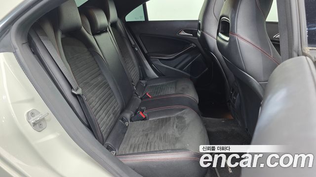 Mercedes-Benz CLA-Class (C117) CLA220 AMG Line 2018 — фото 12