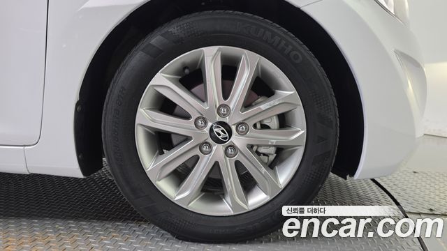 Hyundai Avante 1.6 VGT Modern Standard 2014 — фото 5